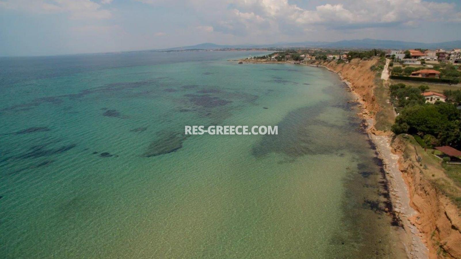Ampoti, Halkidiki-Kassandra, Greece - big, partly renovated villa with private garden by the beach for sale - Photo 33